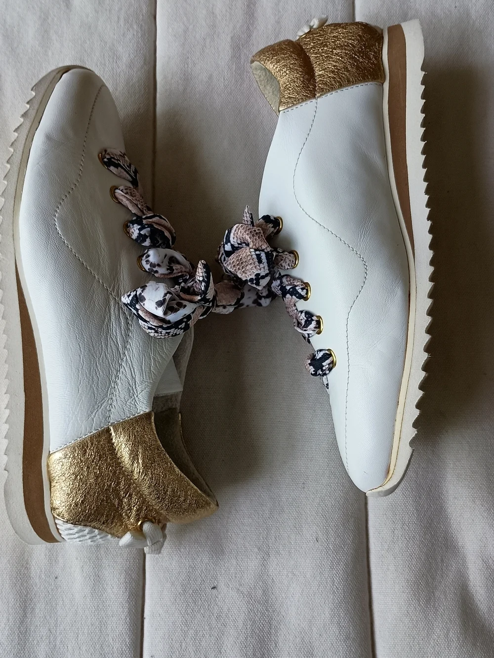 Judari White & Gold Women’s Milan Italy Leather Sneakers_37